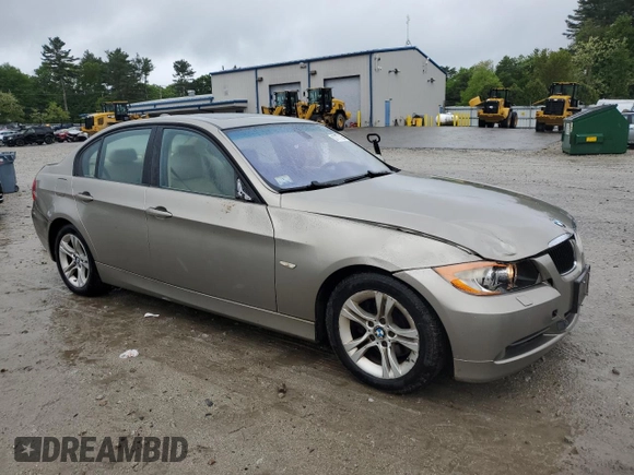 2008 BMW 3 Series 328xi z VIN WBAVC93578K056457, wystawiony jako Copart lot #57771205 z przebiegiem 172 843 mil mil oraz Czysty tytuł • Clean title. Historia ofert i sprzedaży dostępna na DreamBid. Obrazek 4.