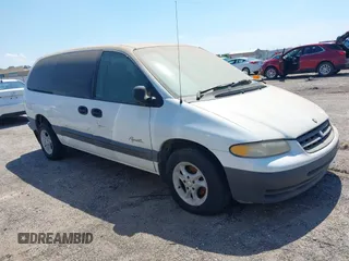 1996 Plymouth Voyager SE z VIN 1P4GP44R9TB498696, wystawiony jako IAAI lot #42402850 z przebiegiem 196 111 mil mil oraz . Historia ofert i sprzedaży dostępna na DreamBid. Obrazek 1.