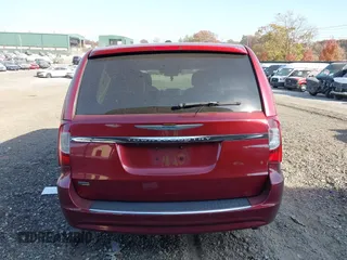 2015 Chrysler Town & Country Touring with VIN 2C4RC1BG8FR587965, listed as a IAAI auction lot 40741458 with 138,384 mi miles and . Bid and sale history available at carsss.com. Image 16.