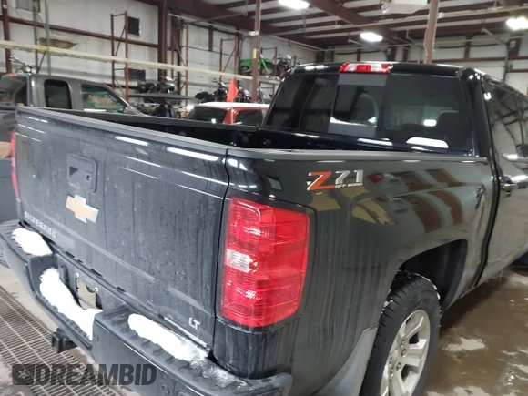 2018 Chevrolet Silverado 1500 LT with VIN 3GCUKREC2JG178119, listed as a IAAI auction lot 41609027 with Not Provided miles. Bid and sale history available at carsss.com. Image 4.