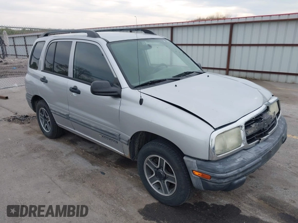 2003 Chevrolet Tracker z VIN 2CNBE134736919970, wystawiony jako IAAI lot #42203446 z przebiegiem 158 872 mil mil oraz . Historia ofert i sprzedaży dostępna na DreamBid. Obrazek 1.