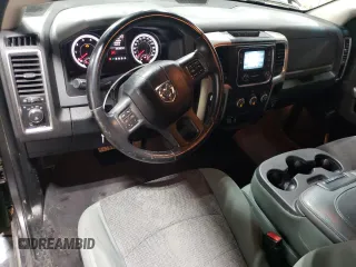 2014 Ram 1500 Big Horn z VIN 1C6RR7GT5ES365170, wystawiony jako Copart lot #56604205 z przebiegiem 231 391 mil mil oraz Czysty tytuł • Clean title. Historia ofert i sprzedaży dostępna na DreamBid. Obrazek 8.