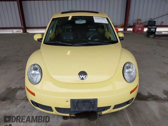 2006 Volkswagen Beetle z VIN 3VWSR31C26M406972, wystawiony jako IAAI lot #41493997 z przebiegiem 222 115 mil mil oraz . Historia ofert i sprzedaży dostępna na DreamBid. Obrazek 12.