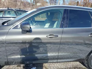 2019 Volvo XC60 Momentum z VIN LYV102RK4KB237679, wystawiony jako IAAI lot #41329763 z przebiegiem 47 535 mil mil oraz . Historia ofert i sprzedaży dostępna na DreamBid. Obrazek 15.
