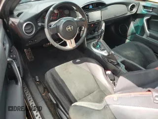 2016 Scion FR-S z VIN JF1ZNAA19G8702194, wystawiony jako Copart lot #56176685 z przebiegiem 116 445 mil mil oraz Szkoda całkowita • Salvage title. Historia ofert i sprzedaży dostępna na DreamBid. Obrazek 8.