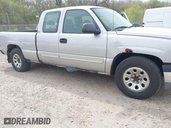 2005 Chevrolet Silverado 1500 LS with VIN 2GCEC19V851328750, listed as a IAAI auction lot 42138127 with 224,566 mi miles and . Bid and sale history available at DreamBid. Image 6.