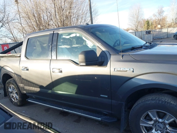 2015 Ford F-150 XLT with VIN 1FTEW1EP1FKE16670, listed as a IAAI auction lot 41120641 with 102,770 mi miles. Bid and sale history available at carsss.com. Image 13.