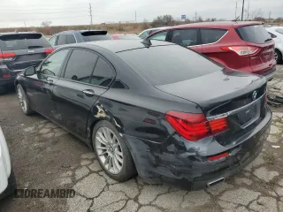 2013 BMW 7 Series 750i xDrive с VIN WBAYB6C55DD223914, выставлен на аукционе Copart как лот 81825144 с пробегом 81 818 миль миль и Списание • Salvage title. История ставок и продаж доступна на DreamBid. Изображение 2.