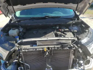 2018 Ford Edge SE z VIN 2FMPK3G93JBB03133, wystawiony jako Copart lot #56693845 z przebiegiem 72 738 mil mil oraz Szkoda całkowita • Salvage title. Historia ofert i sprzedaży dostępna na DreamBid. Obrazek 12.