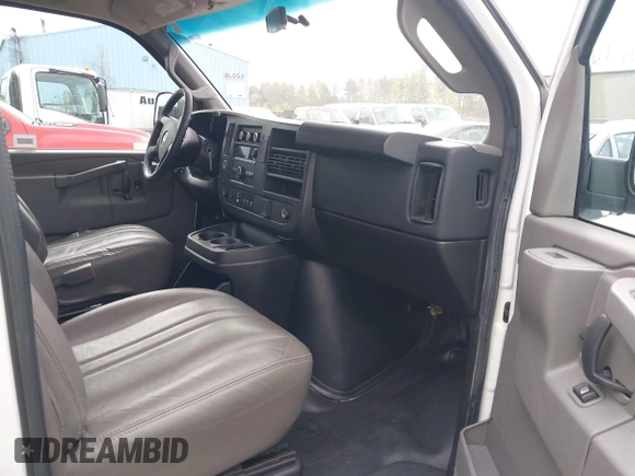2016 Chevrolet Express Cargo Van with VIN 1GCWGAFF0G1140500, listed as a IAAI auction lot 42130720 with 239,606 mi miles. Bid and sale history available at carsss.com. Image 5.