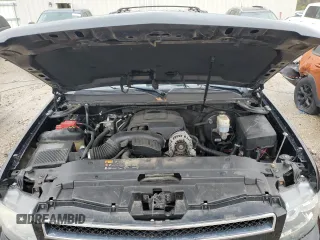 2011 Chevrolet Suburban LT z VIN 1GNSKJE37BR272949, wystawiony jako Copart lot #55329935 z przebiegiem 211 997 mil mil oraz Nie do naprawy • Non repairable. Historia ofert i sprzedaży dostępna na DreamBid. Obrazek 12.