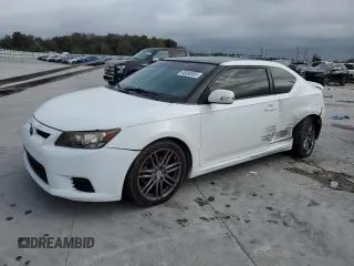 2013 Scion tC z VIN JTKJF5C79D3066195, wystawiony jako Copart lot #46080355 z przebiegiem 169 573 mil mil oraz Szkoda całkowita • Salvage title. Historia ofert i sprzedaży dostępna na DreamBid. Obrazek 1.