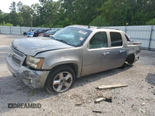 2008 Chevrolet Avalanche 2LT with VIN 3GNFK12318G107218, listed as a Copart auction lot 61583895 with Not provided miles and Salvage title. Bid and sale history available at DreamBid. Image 1.