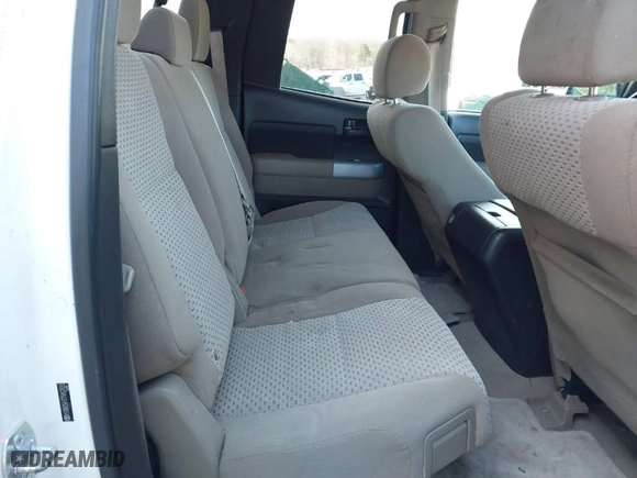 2007 Toyota Tundra SR5 with VIN 5TBBT54177S457632, listed as a IAAI auction lot 41632011 with 180,325 mi miles. Bid and sale history available at carsss.com. Image 8.
