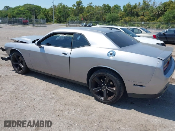 2017 Dodge Challenger R/T Plus z VIN 2C3CDZBT4HH548723, wystawiony jako IAAI lot #42108999 z przebiegiem 80 881 mil mil oraz . Historia ofert i sprzedaży dostępna na DreamBid. Obrazek 3.