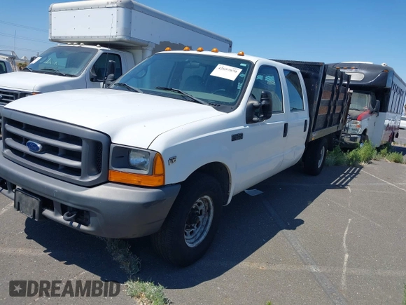 1999 Ford F-350 z VIN 1FDSW34S6XEE06653, wystawiony jako IAAI lot #42697070 z przebiegiem 194 164 mil mil oraz . Historia ofert i sprzedaży dostępna na DreamBid. Obrazek 2.
