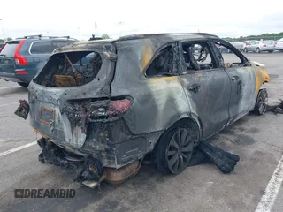 2018 Kia Sorento EX with VIN 5XYPHDA57JG421783, listed as a IAAI auction lot 42362288 with Not provided miles and . Bid and sale history available at DreamBid. Image 4.