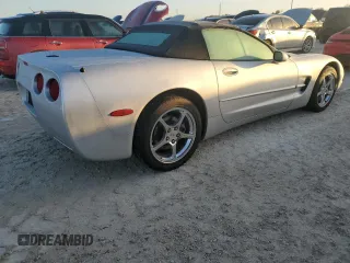 2002 Chevrolet Corvette with VIN 1G1YY32G925126640, listed as a Copart auction lot 77801494 with 0 mi miles and Salvage Title. Bid and sale history available at carsss.com. Image 3.