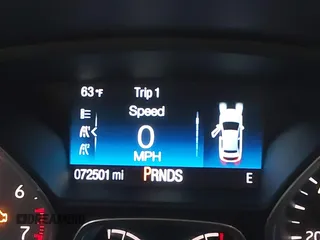 2017 Ford Escape SE z VIN 1FMCU0GD5HUD42585, wystawiony jako IAAI lot #41736097 z przebiegiem 72 501 mil mil oraz . Historia ofert i sprzedaży dostępna na DreamBid. Obrazek 15.