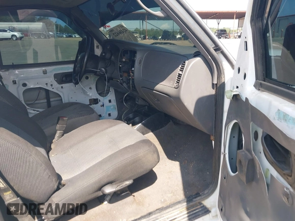 2003 Ford Ranger XL with VIN 1FTYR10D83PB60317, listed as a IAAI auction lot 42436622 with 141,764 mi miles and . Bid and sale history available at DreamBid. Image 5.