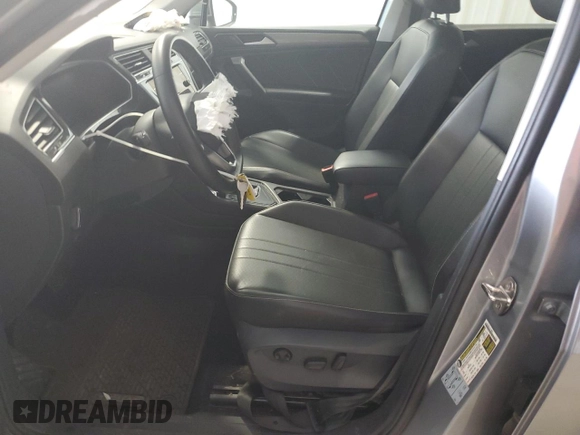 2022 Volkswagen Tiguan SE z VIN 3VV3B7AX6NM034235, wystawiony jako Copart lot #57259615 z przebiegiem 65 424 mil mil oraz Czysty tytuł • Clean title. Historia ofert i sprzedaży dostępna na DreamBid. Obrazek 7.