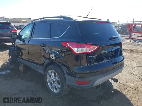 2013 Ford Escape SE with VIN 1FMCU0GX3DUA53113, listed as a IAAI auction lot 40497958 with 132,367 mi miles and . Bid and sale history available at carsss.com. Image 3.