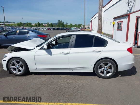 2014 BMW 3 Series 328i with VIN WBA3C1C56EK110898, listed as a IAAI auction lot 42207488 with Not provided miles and . Bid and sale history available at DreamBid. Image 14.