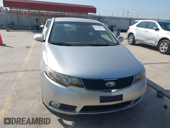 2010 Kia Forte SX с VIN KNAFW4A34A5116442, выставлен на аукционе IAAI как лот 42202552 с пробегом 133 303 миль миль и . История ставок и продаж доступна на DreamBid. Изображение 12.