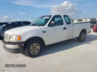 1999 Ford F-150 с VIN 2FTRX17W7XCB15751, выставлен на аукционе Copart как лот 57261845 с пробегом 116 194 миль миль и Списание • Salvage title. История ставок и продаж доступна на DreamBid. Изображение 1.