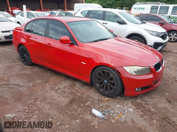 2011 BMW 3 Series 328i z VIN WBAPH7C5XBE683545, wystawiony jako IAAI lot #42389177 z przebiegiem 164 429 mil mil oraz . Historia ofert i sprzedaży dostępna na DreamBid. Obrazek 1.