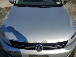 2013 Volkswagen Jetta SE z VIN 3VWDP7AJ5DM442236, wystawiony jako Copart lot #53677705 z przebiegiem 119 645 mil mil oraz Szkoda całkowita • Salvage title. Historia ofert i sprzedaży dostępna na DreamBid. Obrazek 11.