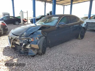 2018 Alfa Romeo Giulia z VIN ZARFAEBN6J7575134, wystawiony jako Copart lot #53583705 z przebiegiem Nie podano mil oraz Szkoda całkowita • Salvage title. Historia ofert i sprzedaży dostępna na DreamBid. Obrazek 1.