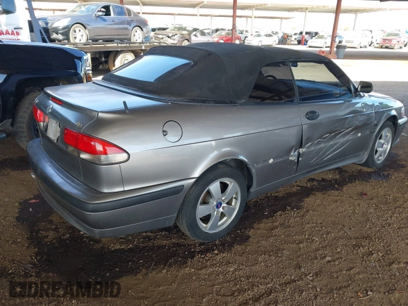 2003 Saab 9-3 z VIN YS3DF75K437013373, wystawiony jako IAAI lot #41414094 z przebiegiem 229 503 mil mil oraz . Historia ofert i sprzedaży dostępna na DreamBid. Obrazek 4.