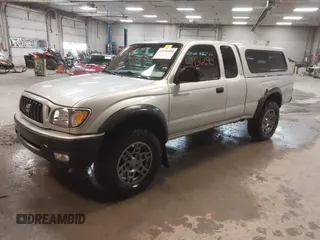 2004 Toyota Tacoma z VIN 5TEWN72N84Z399274, wystawiony jako IAAI lot #41936690 z przebiegiem 322 181 mil mil oraz . Historia ofert i sprzedaży dostępna na DreamBid. Obrazek 2.