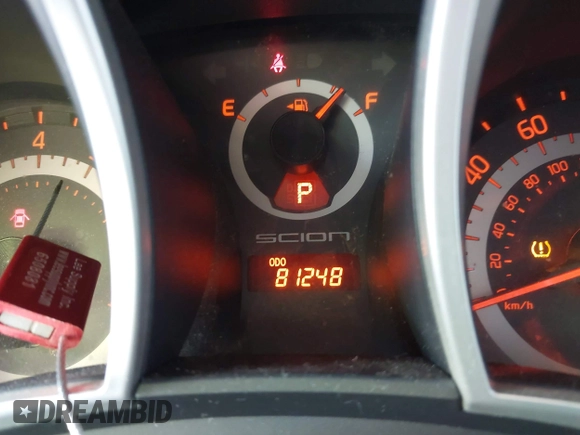 2015 Scion tC z VIN JTKJF5C74FJ003875, wystawiony jako IAAI lot #42184426 z przebiegiem 81 248 mil mil oraz . Historia ofert i sprzedaży dostępna na DreamBid. Obrazek 7.