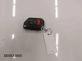 2020 Jeep Gladiator Sport S z VIN 1C6HJTAGXLL125496, wystawiony jako IAAI lot #41749633 z przebiegiem 56 203 mil mil oraz . Historia ofert i sprzedaży dostępna na DreamBid. Obrazek 11.
