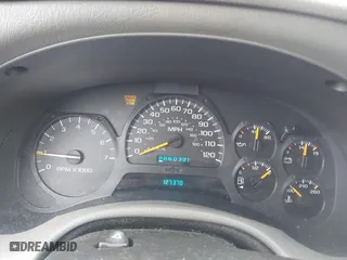 2002 Chevrolet TrailBlazer LS with VIN 1GNDT13SX22308464, listed as a IAAI auction lot 41225470 with 127,370 mi miles. Bid and sale history available at carsss.com. Image 7.