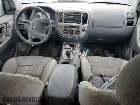 2005 Ford Escape XLT with VIN 1FMYU03135DA00081, listed as a Copart auction lot 74485414 with 0 mi miles and Salvage Title. Bid and sale history available at carsss.com. Image 8.