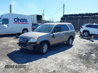 2005 Honda CR-V EX SE with VIN JHLRD78965C011391, listed as a IAAI auction lot 41820990 with 206,623 mi miles. Bid and sale history available at carsss.com. Image 2.