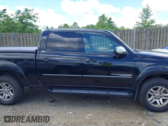 2004 Toyota Tundra SR5 with VIN 5TBDT44154S458664, listed as a IAAI auction lot 42215864 with 177,694 mi miles and . Bid and sale history available at DreamBid. Image 13.