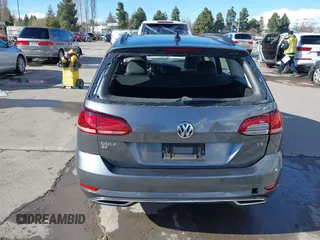 2018 Volkswagen Golf SportWagen S with VIN 3VWD17AUXJM752387, listed as a IAAI auction lot 41526120 with 25,199 mi miles. Bid and sale history available at carsss.com. Image 6.