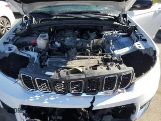 2023 Jeep Grand Cherokee Laredo z VIN 1C4RJJAG6P8901973, wystawiony jako Copart lot #46863865 z przebiegiem 40 200 mil mil oraz Czysty tytuł • Clean title. Historia ofert i sprzedaży dostępna na DreamBid. Obrazek 12.