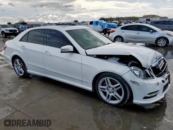 2013 Mercedes-Benz E 350 Luxury with VIN WDDHF5KB3DA705006, listed as a Copart auction lot 50730045 with 128,540 mi miles and Salvage title. Bid and sale history available at DreamBid. Image 4.