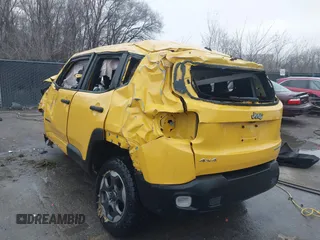 2016 Jeep Renegade Sport with VIN ZACCJBAW4GPC57580, listed as a IAAI auction lot 41126902 with 120,402 mi miles. Bid and sale history available at carsss.com. Image 3.