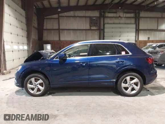 2022 Audi Q3 Premium with VIN WA1AUCF37N1031236, listed as a IAAI auction lot 41453286 with 27,427 mi miles. Bid and sale history available at carsss.com. Image 13.