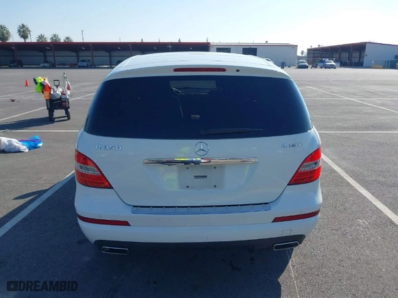 2011 Mercedes-Benz R-Class R 350 with VIN 4JGCB6FE7BA113434, listed as a IAAI auction lot 41460531 with 248,643 mi miles. Bid and sale history available at carsss.com. Image 16.