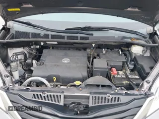 2014 Toyota Sienna LE AAS с VIN 5TDKK3DC8ES422689, выставлен на аукционе IAAI как лот 42306029 с пробегом 41 627 миль миль и . История ставок и продаж доступна на DreamBid. Изображение 10.