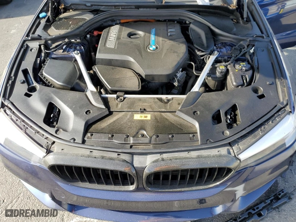 2019 BMW 5 Series 530e iPerformance with VIN WBAJA9C51KB389944, listed as a Copart auction lot 87080924 with 83,935 mi miles and Salvage Title. Bid and sale history available at carsss.com. Image 11.