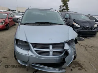 2006 Dodge Grand Caravan SE with VIN 1D4GP24RX6B579139, listed as a Copart auction lot 45030855 with 106,856 mi miles and Salvage Title. Bid and sale history available at DreamBid. Image 5.