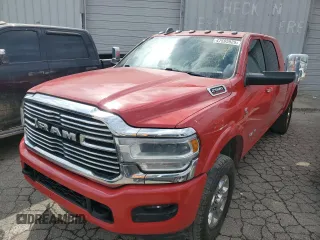 2022 Ram 2500 Laramie z VIN 3C6UR5NL2NG253189, wystawiony jako Copart lot #47595925 z przebiegiem 232 584 mil mil oraz Szkoda całkowita • Salvage title. Historia ofert i sprzedaży dostępna na DreamBid. Obrazek 1.
